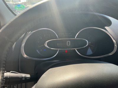 Renault Clio 1.5 dCi 8V 75CV 5 porte Costume National (12)