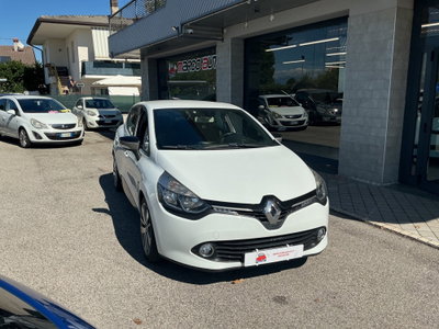 Renault Clio 1.5 dCi 8V 75CV 5 porte Costume National (2)