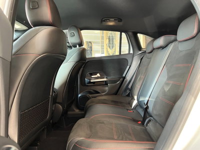 Mercedes-Benz GLA SUV 200 d Automatic 4Matic Premium (11)