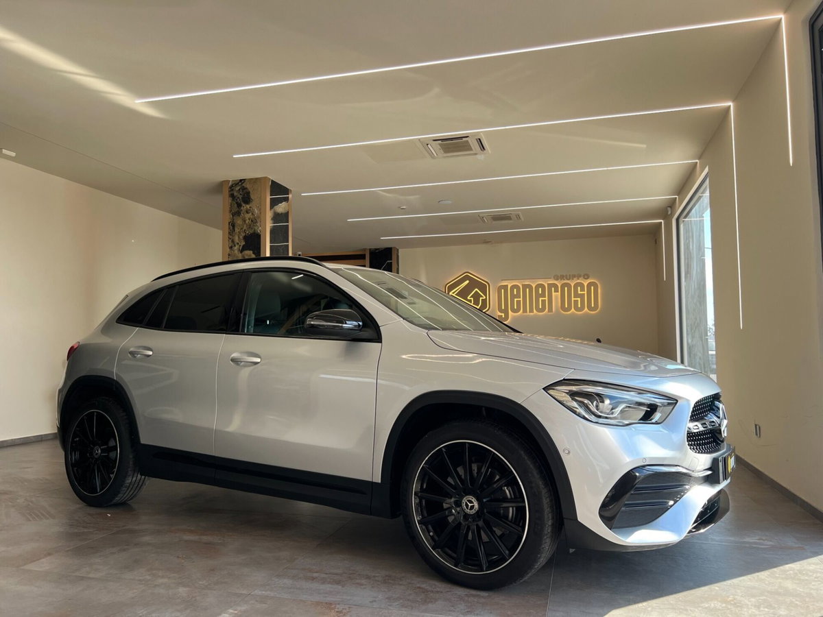 Mercedes-Benz GLA SUV 200 d Automatic 4Matic Premium (2)