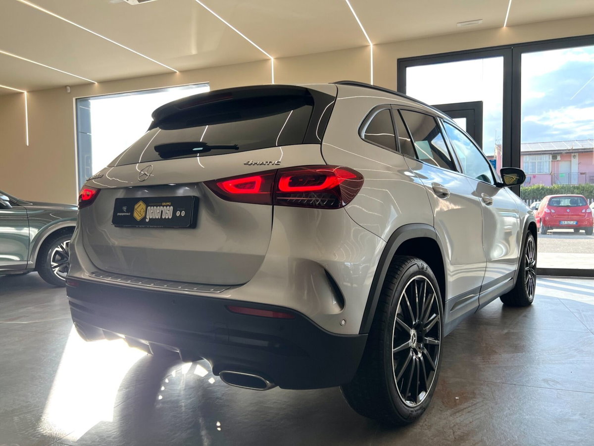 Mercedes-Benz GLA SUV 200 d Automatic 4Matic Premium (3)