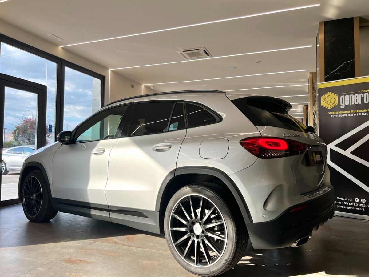 Mercedes-Benz GLA SUV 200 d Automatic 4Matic Premium (5)