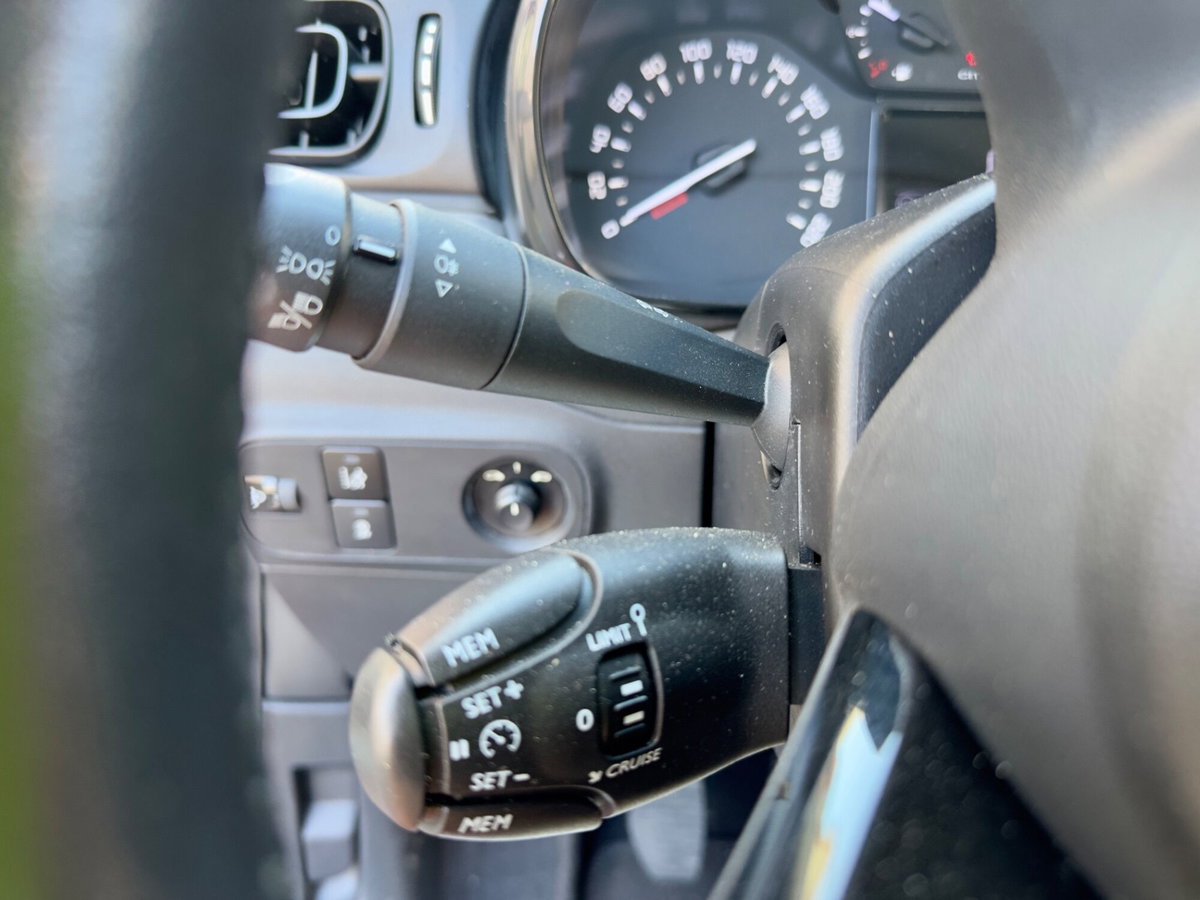 Citroen C3 BlueHDi 75 S&S Elle (11)