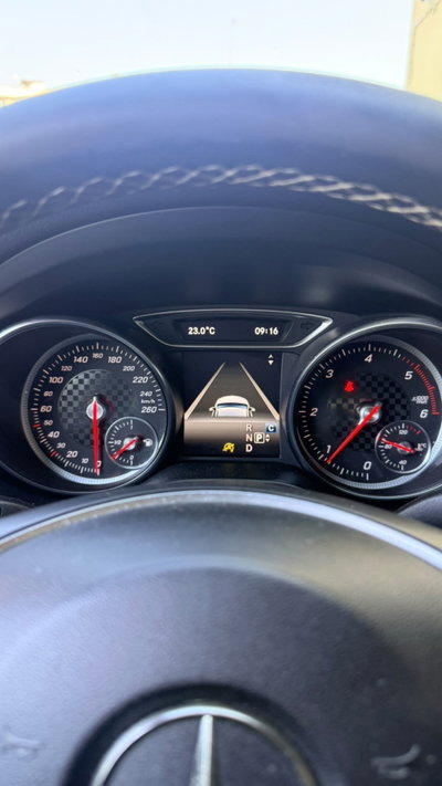 Mercedes-Benz Classe A 180 d Automatic Premium (15)