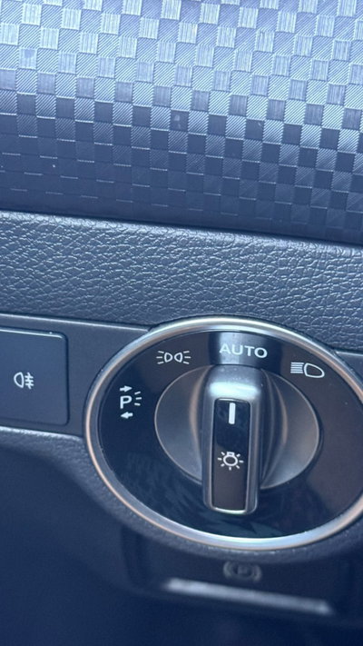 Mercedes-Benz Classe A 180 d Automatic Premium (17)