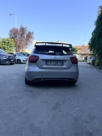 Mercedes-Benz Classe A 180 d Automatic Premium (6)
