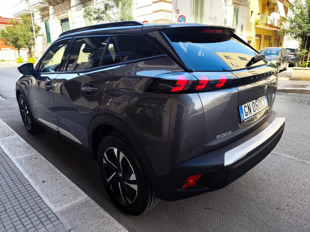 Peugeot 2008 BlueHDi 130 S&S EAT8 Allure Pack (10)
