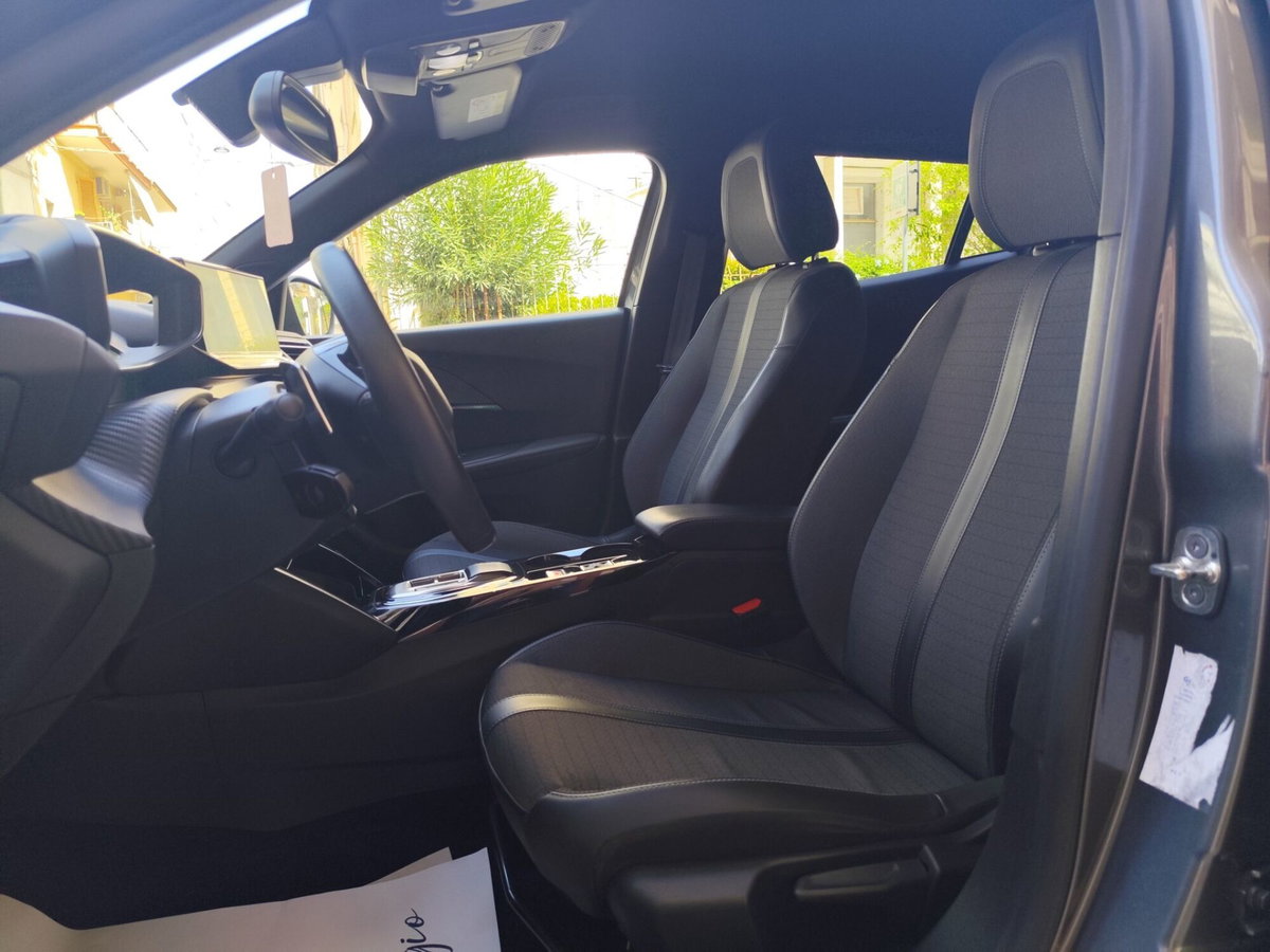 Peugeot 2008 BlueHDi 130 S&S EAT8 Allure Pack (16)
