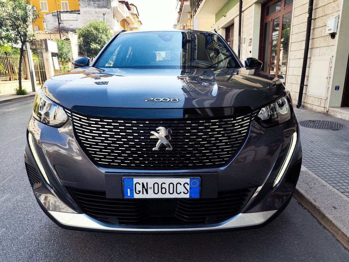 Peugeot 2008 BlueHDi 130 S&S EAT8 Allure Pack (2)