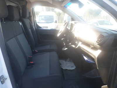 Fiat Scudo Furgone ce 1.5 bluehdi 120cv L3H1 (16)