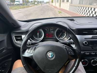 Alfa Romeo Giulietta 2.0 JTDm-2 Distinctive 140cv (11)