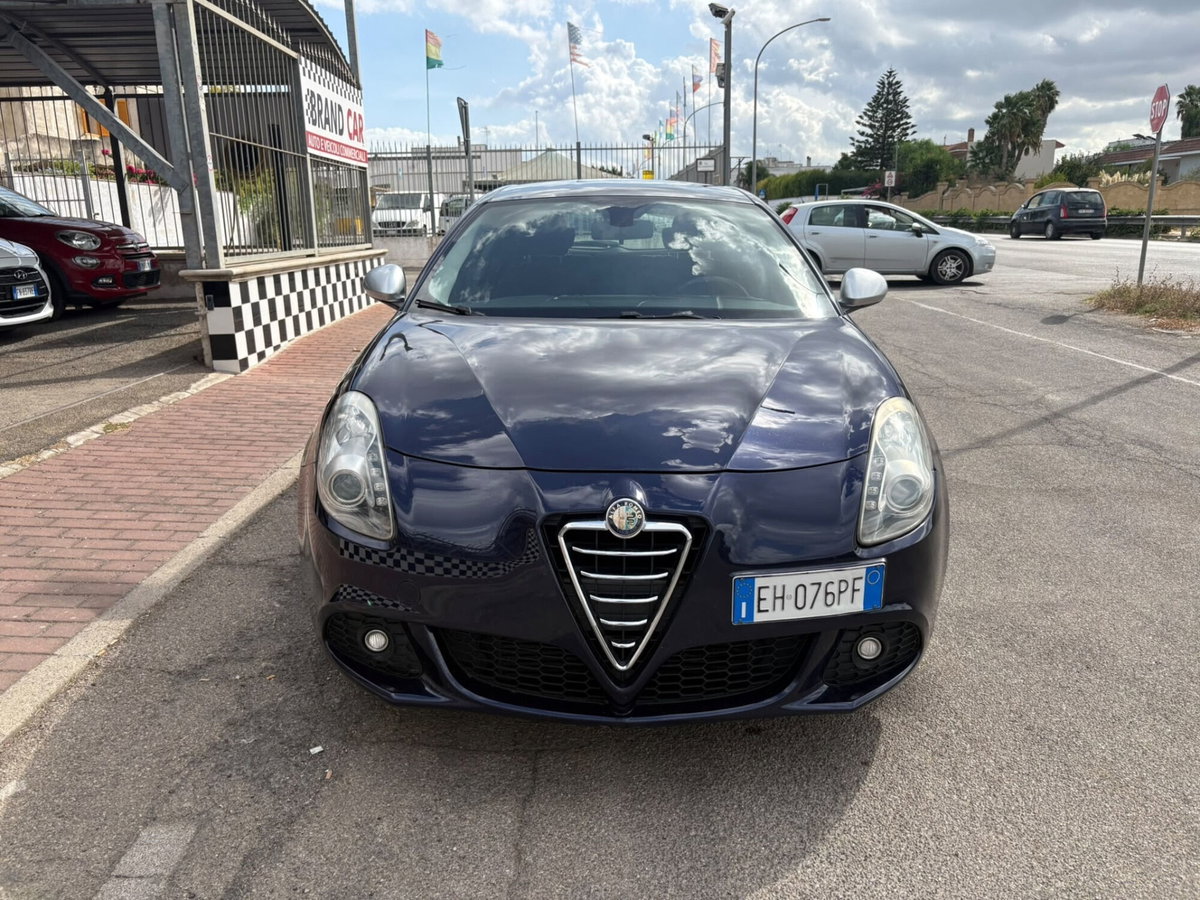 Alfa Romeo Giulietta 2.0 JTDm-2 Distinctive 140cv (2)