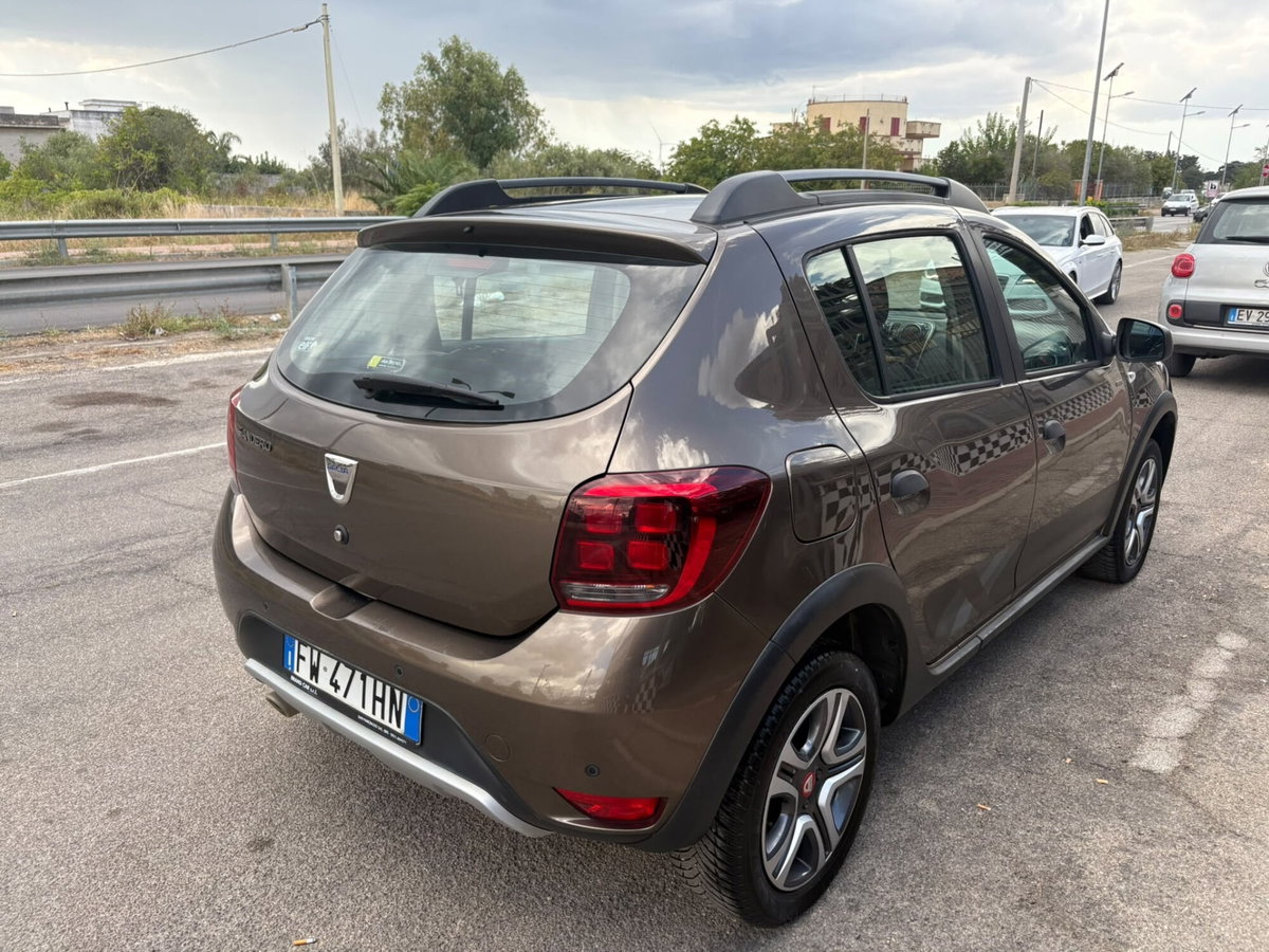 Dacia Sandero Stepway 1.5 Blue dCi 95 CV Comfort (5)
