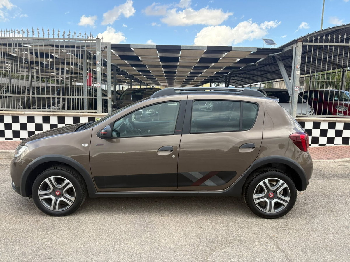 Dacia Sandero Stepway 1.5 Blue dCi 95 CV Comfort (8)