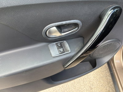 Dacia Sandero Stepway 1.5 Blue dCi 95 CV Comfort (9)