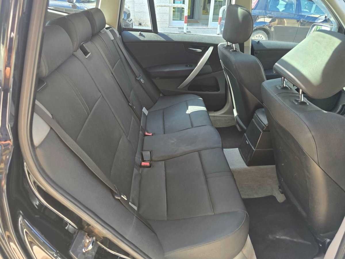 BMW X3 2.0d cat Futura (10)