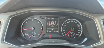 Volkswagen T-Roc 1.6 TDI SCR Business BlueMotion Technology (10)