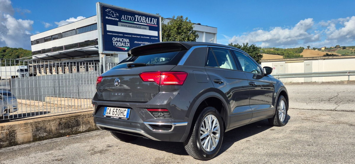 Volkswagen T-Roc 1.6 TDI SCR Business BlueMotion Technology (2)
