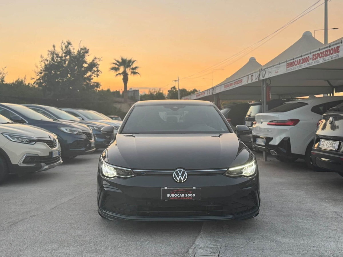 Volkswagen Golf 2.0 TDI 150 CV SCR R-Line (2)