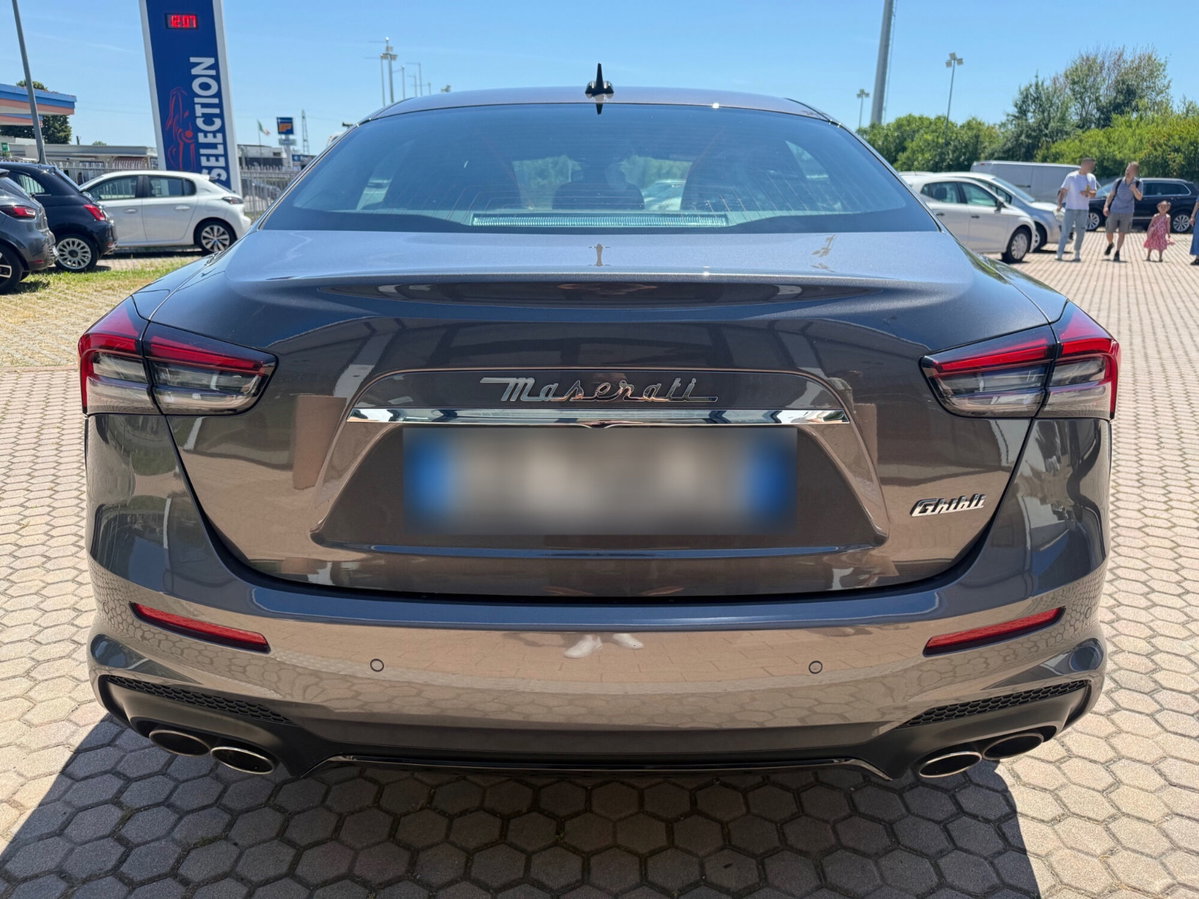 Maserati Ghibli Ghibli L4 330 CV MHEV Gransport (8)