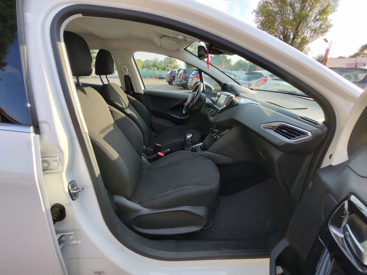 Peugeot 208 82 5p. GPL Allure (15)