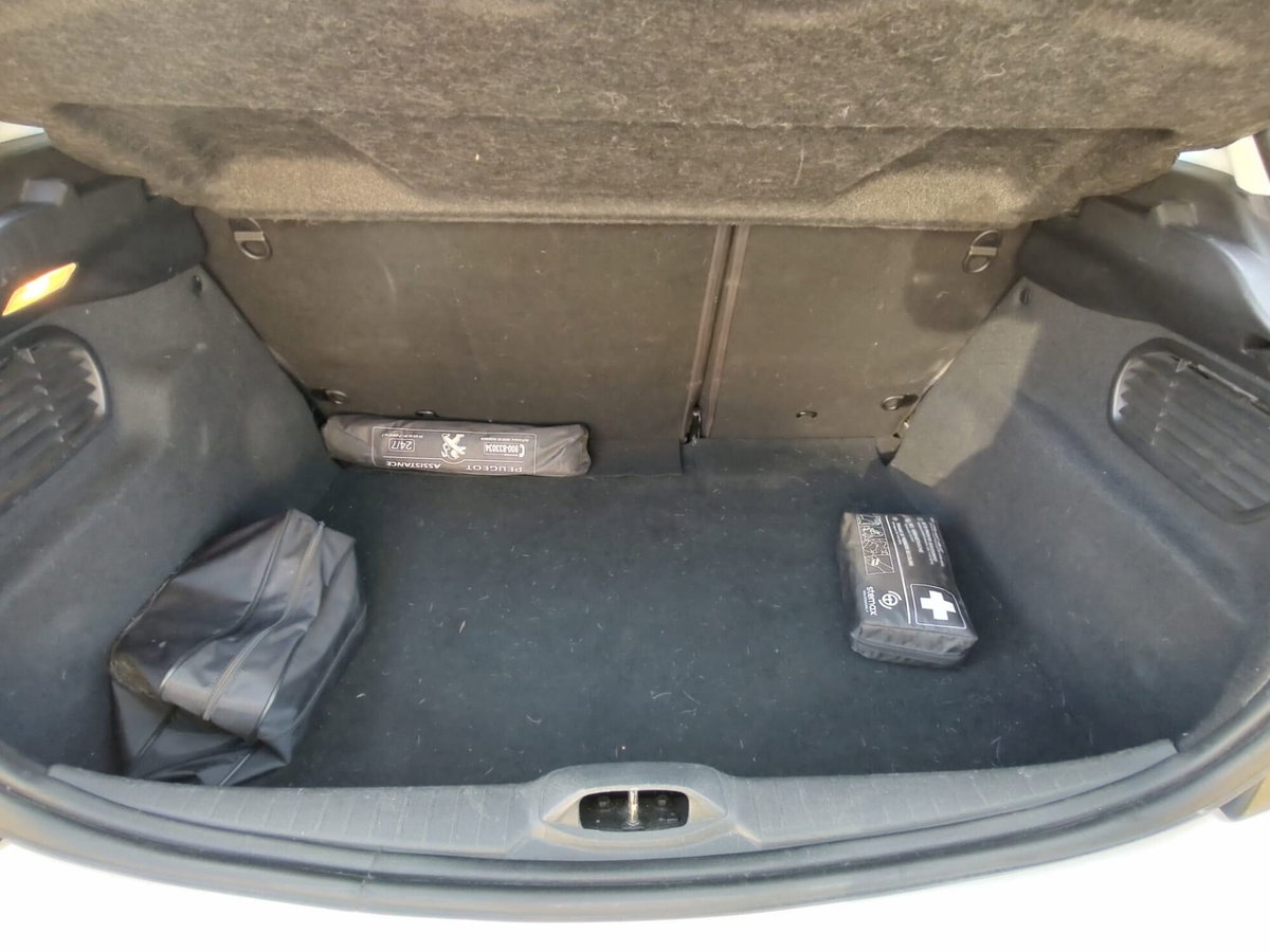 Peugeot 208 82 5p. GPL Allure (17)