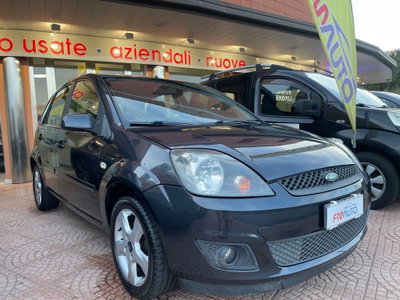 Ford Fiesta 1.2 16V 5p. Ghia usata