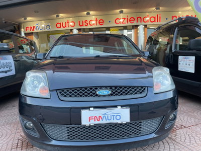 Ford Fiesta 1.2 16V 5p. Ghia (5)