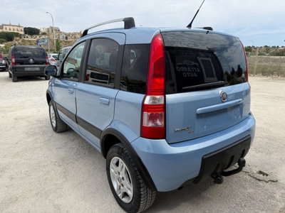 Fiat Panda 1.3 MJT 16V DPF 4x4 Climbing (8)