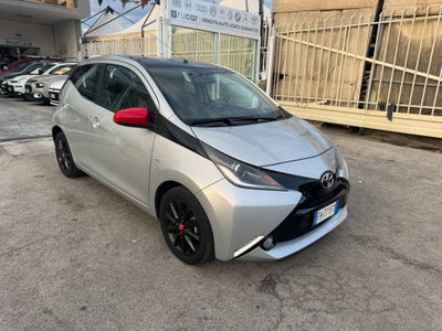 Toyota Aygo 1.0 VVT-i 69 CV 5 porte x-play TSS (3)