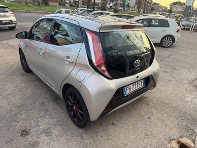 Toyota Aygo 1.0 VVT-i 69 CV 5 porte x-play TSS (6)