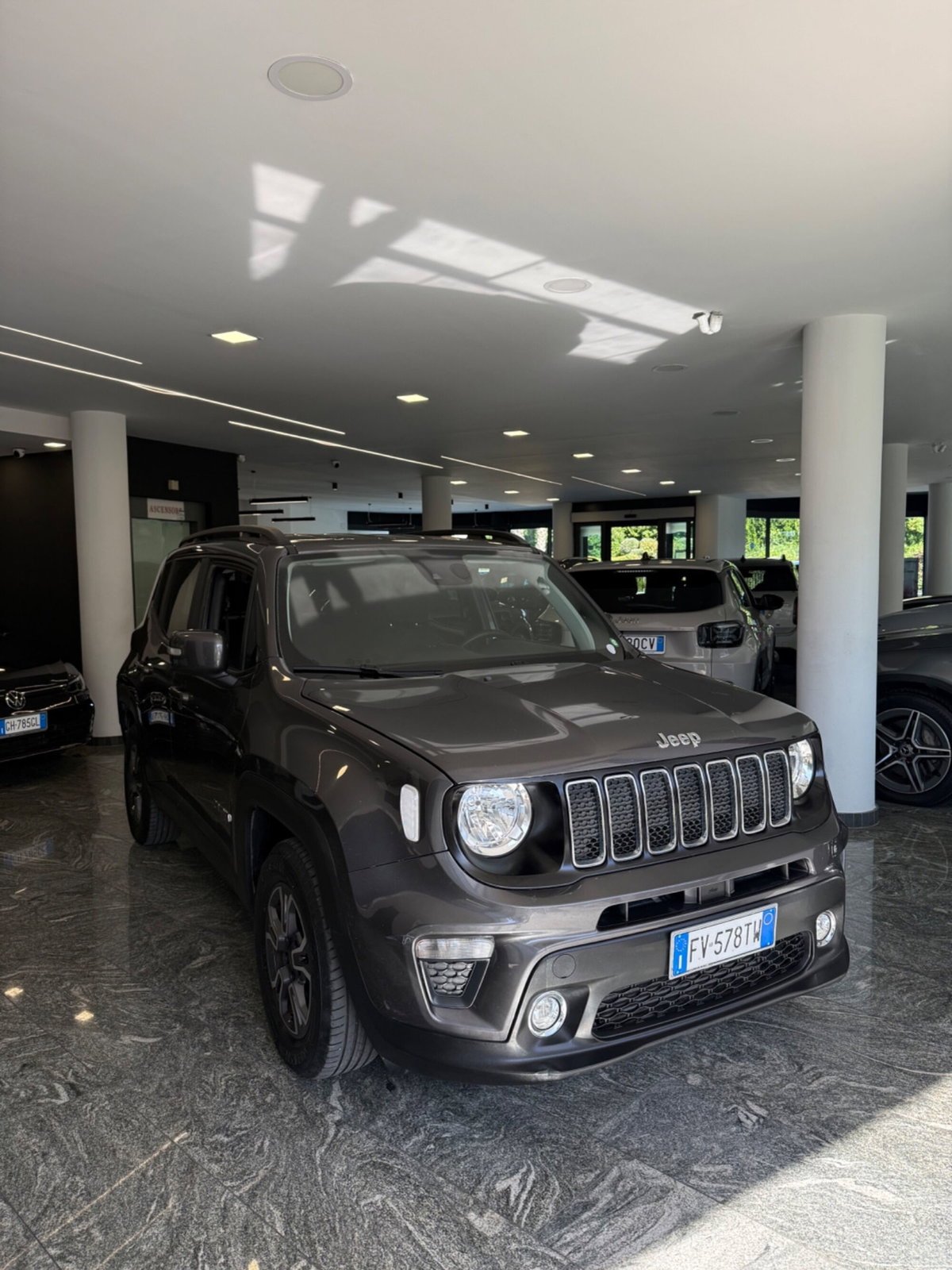 Jeep Renegade 1.6 Mjt DDCT 120 CV Longitude (3)