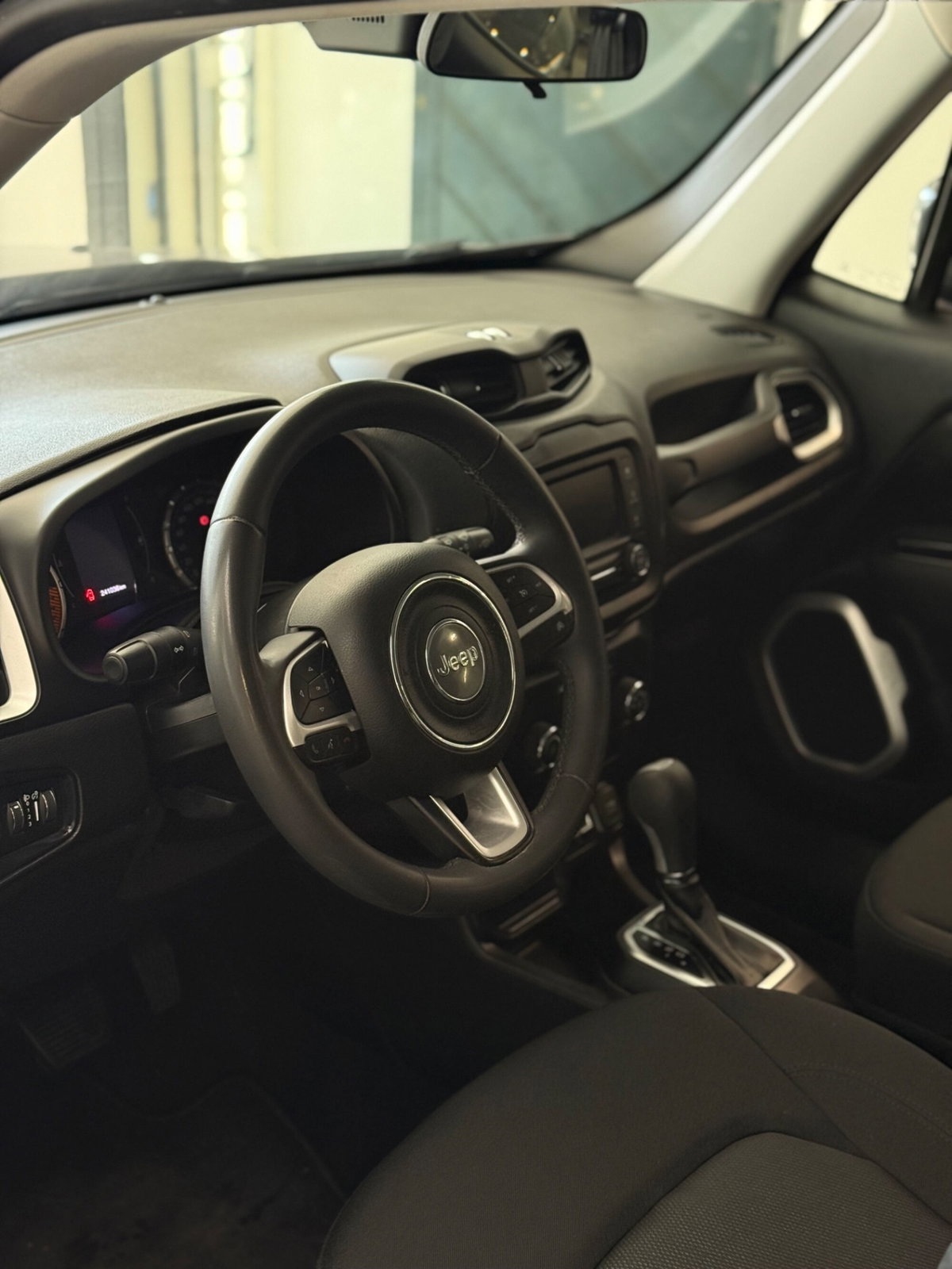 Jeep Renegade 1.6 Mjt DDCT 120 CV Longitude (7)