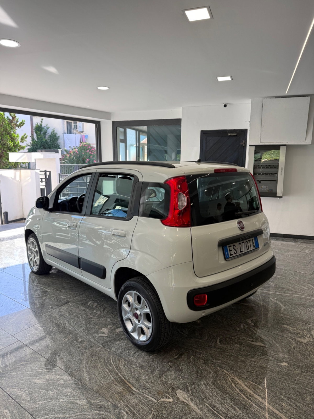 Fiat Panda 0.9 TwinAir Turbo Natural Power Lounge (4)