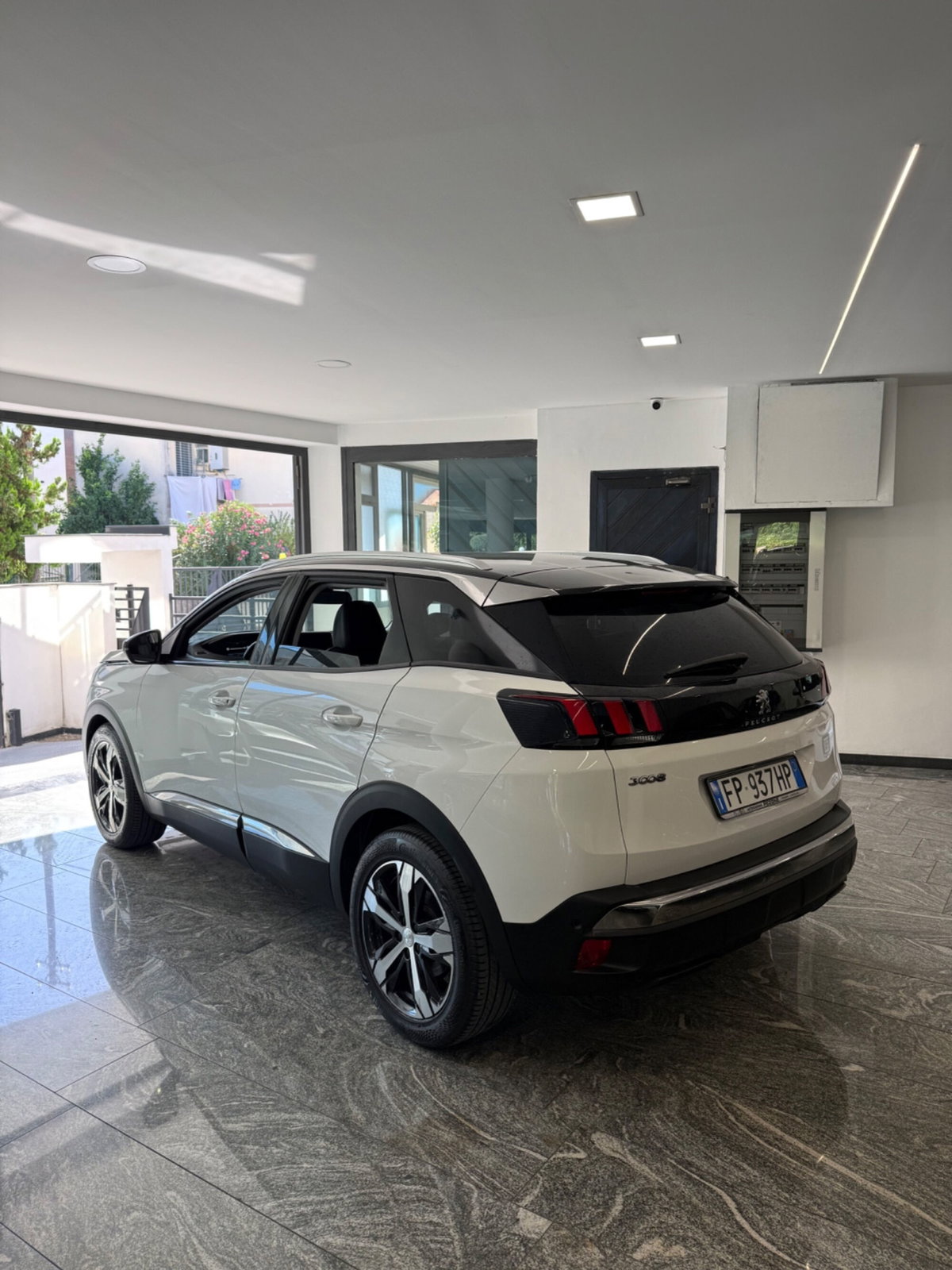 Peugeot 3008 BlueHDi 130 S&S EAT8 Allure Pack (6)