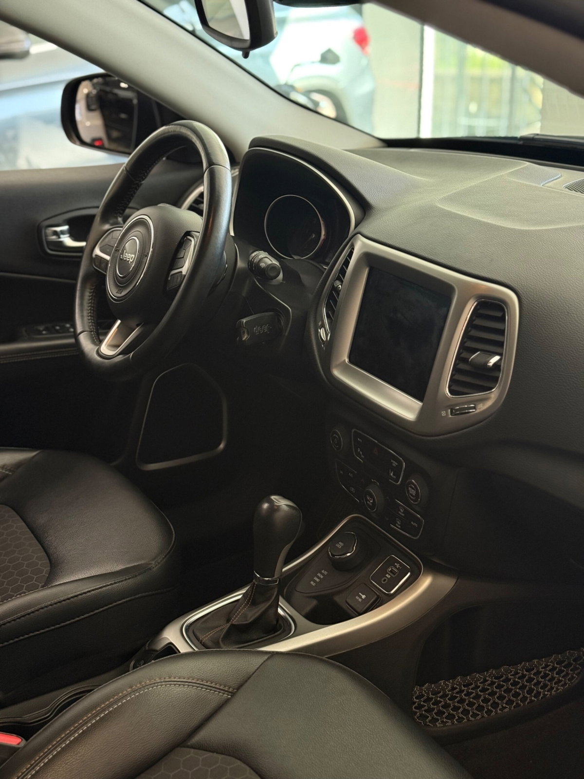 Jeep Compass 2.0 Multijet II aut. 4WD Limited (9)