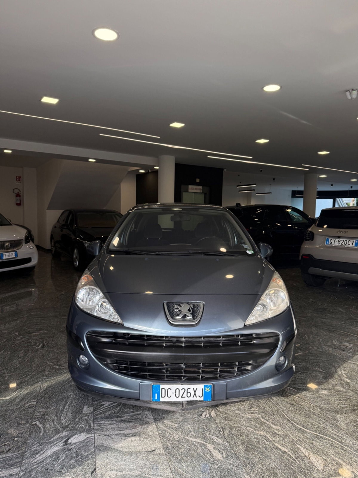 Peugeot 207 88CV 5p. XS (2)