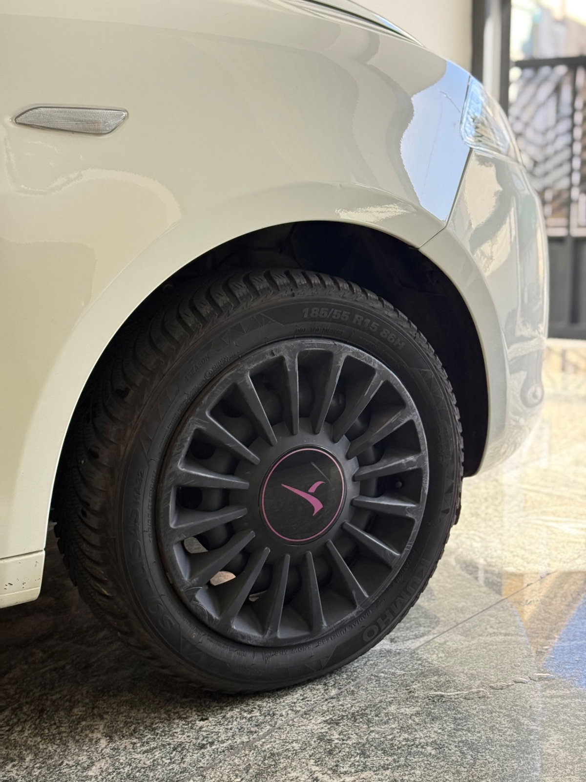 Lancia Ypsilon 1.2 69 CV 5 porte Silver (14)