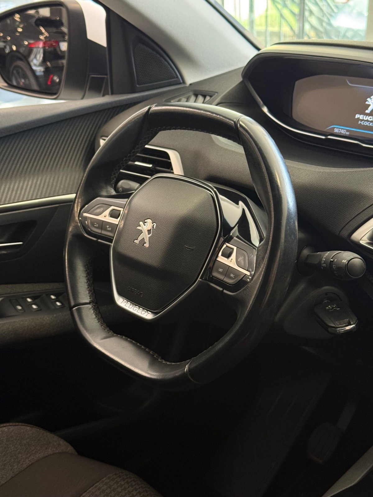Peugeot 3008 BlueHDi 130 S&S Allure (11)