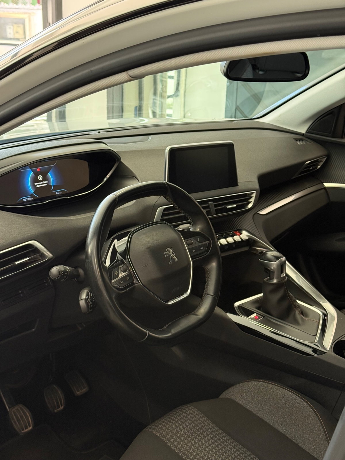 Peugeot 3008 BlueHDi 130 S&S Allure (3)