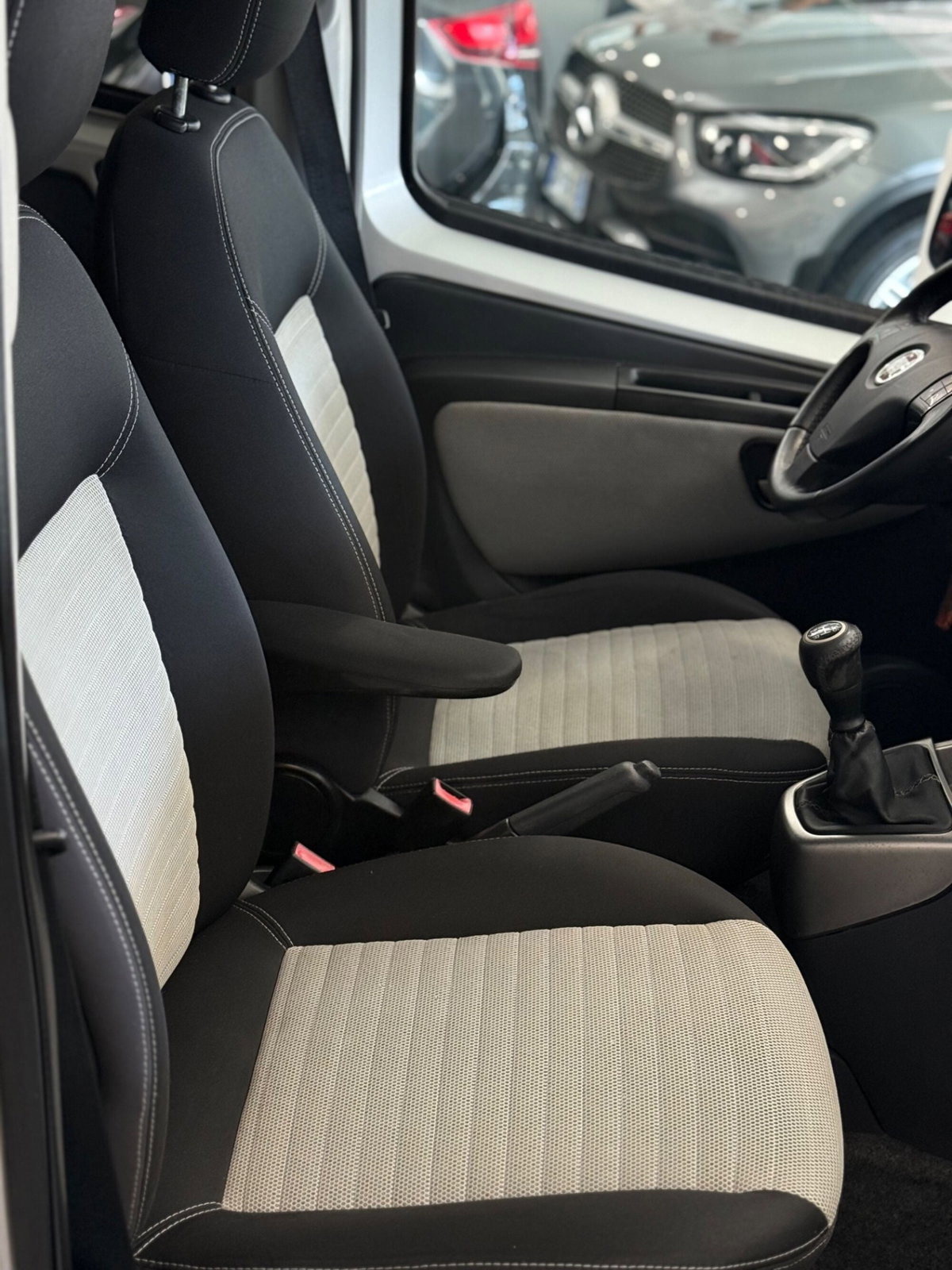 Fiat Qubo 1.3 MJT 75 CV Dynamic (12)