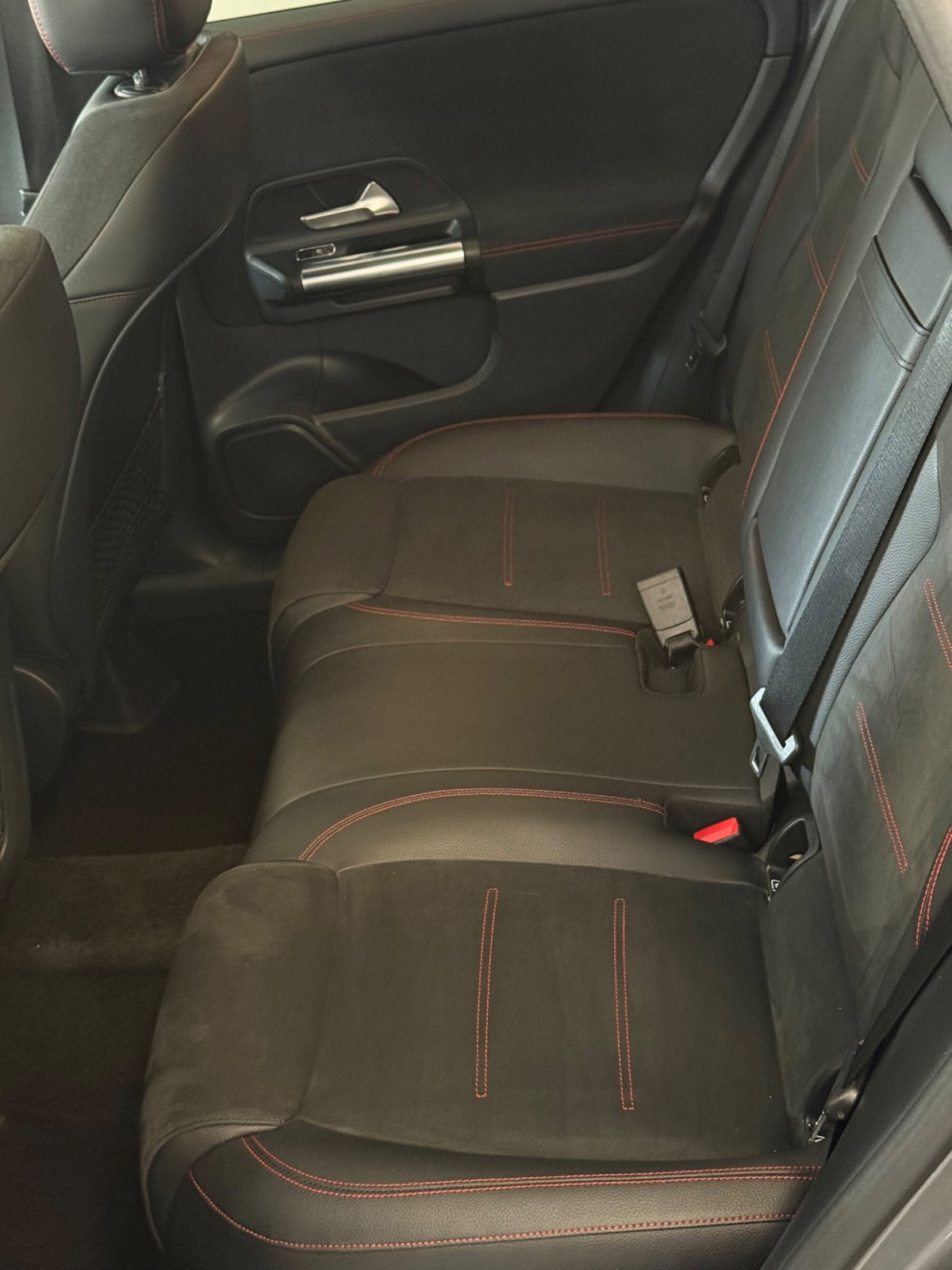 Mercedes-Benz Classe B 200 d Automatic Premium (11)