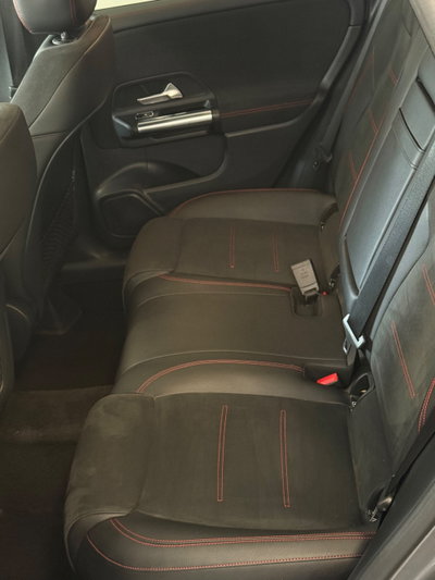 Mercedes-Benz Classe B 200 d Automatic Premium (11)