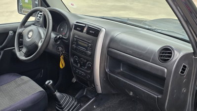 Suzuki Jimny 1.5 DDiS cat 4WD JLX Più (11)