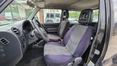 Suzuki Jimny 1.5 DDiS cat 4WD JLX Più (9)