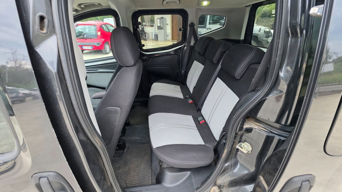 Fiat Qubo 1.3 MJT 75 CV Trekking (10)