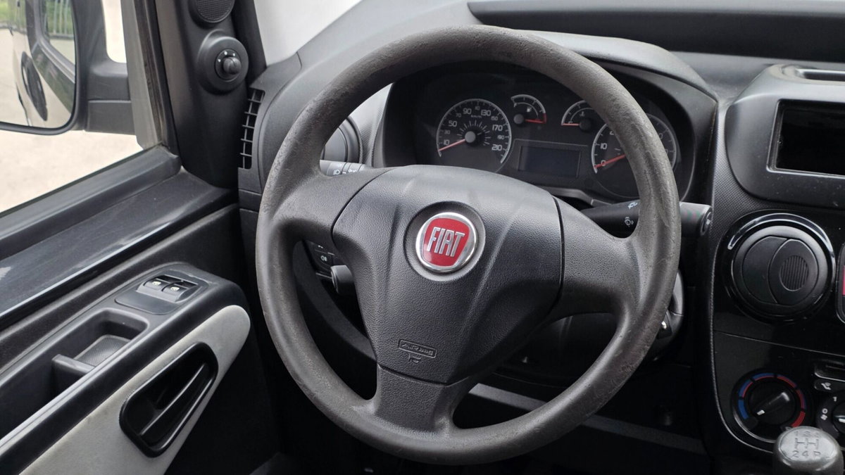 Fiat Qubo 1.3 MJT 75 CV Trekking (15)
