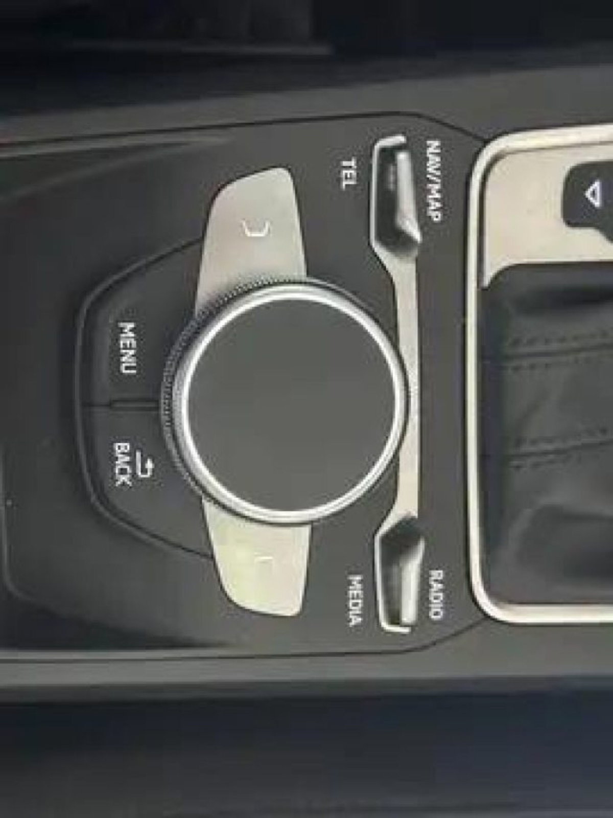 Audi Q2 Q2 30 TDI S tronic Business (7)
