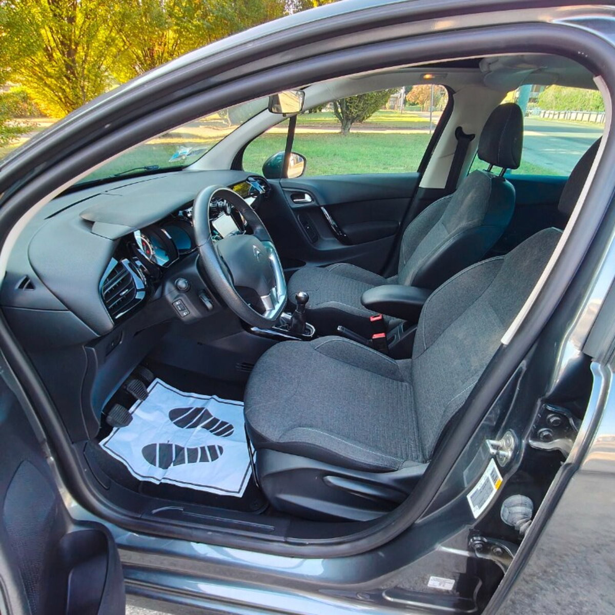 Citroen C3 PureTech 82 Monna Lisa (18)
