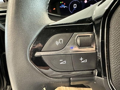 Peugeot 2008 1.2 puretech Allure s&s 100cv (11)